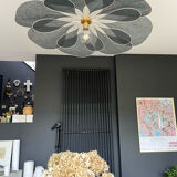 Floral pendant light in linen and rattan