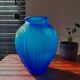 Vases art déco en persglas bleu givré avec décor floral et lignes épurées