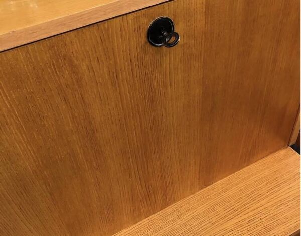 Meuble / bibliothèque / enfilade haute en frêne Minvielle