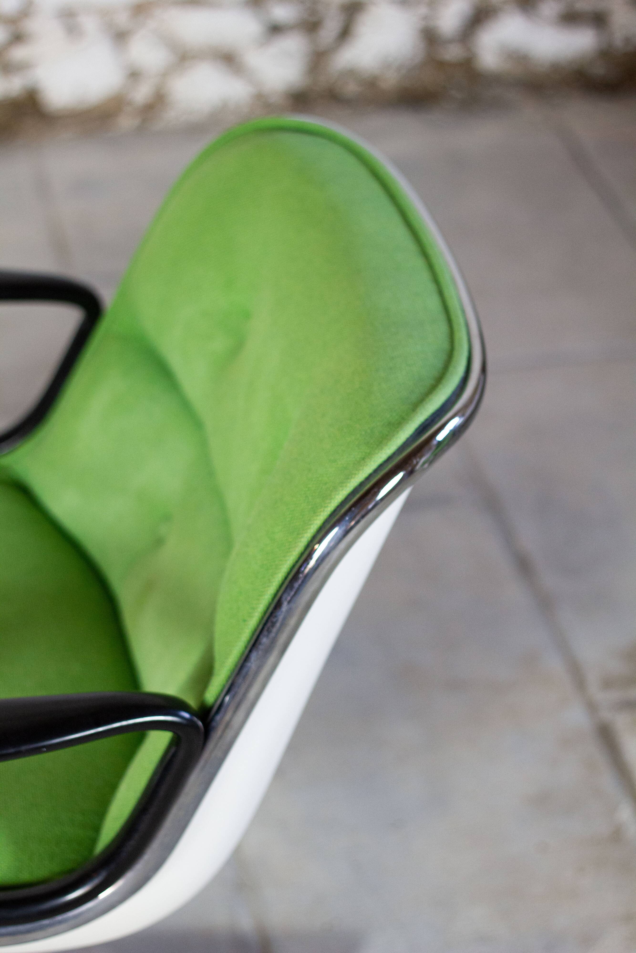 Green executive armchair by Charles Pollock for Knoll, 1960