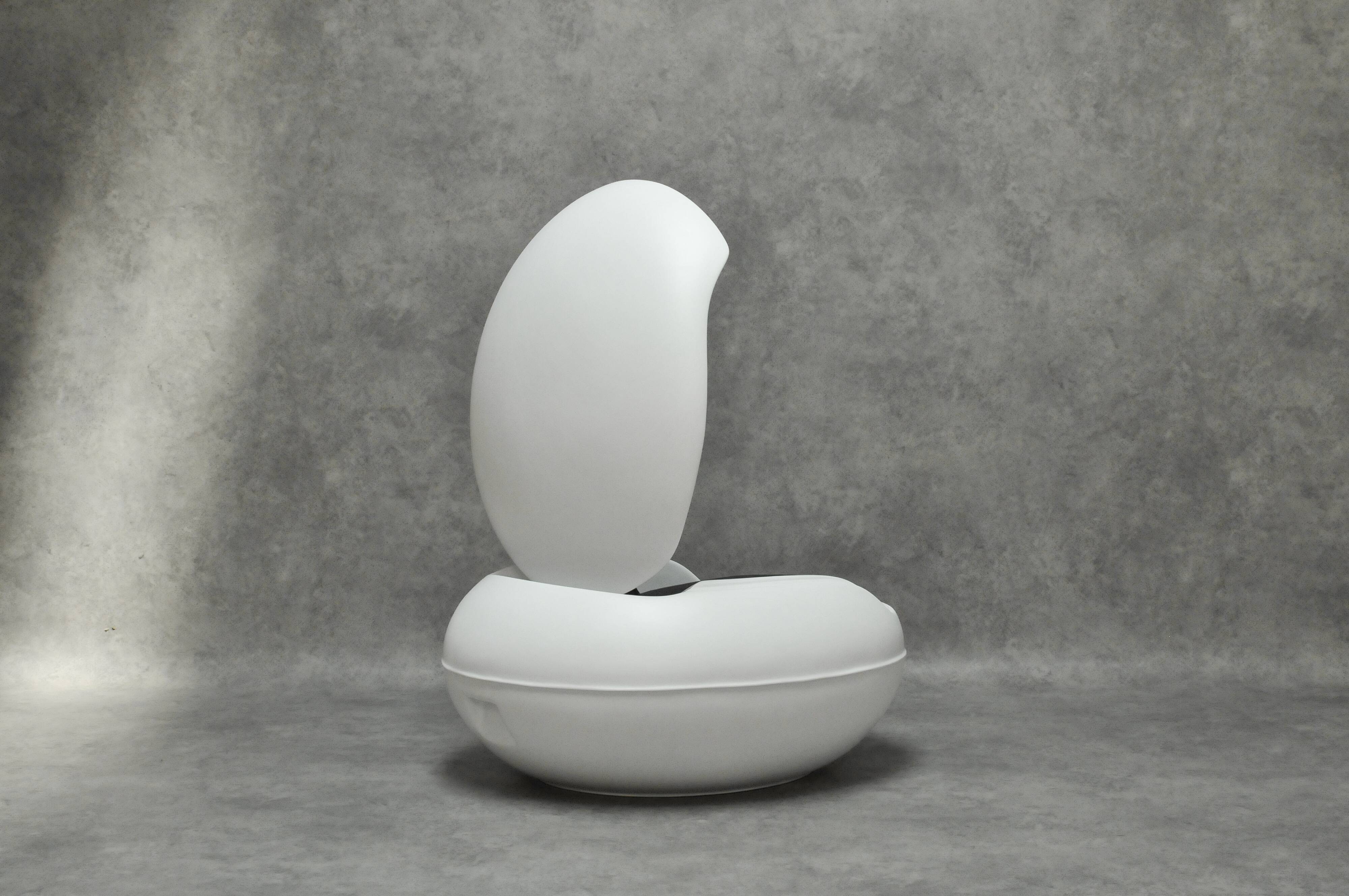 Chaise oeuf de jardin