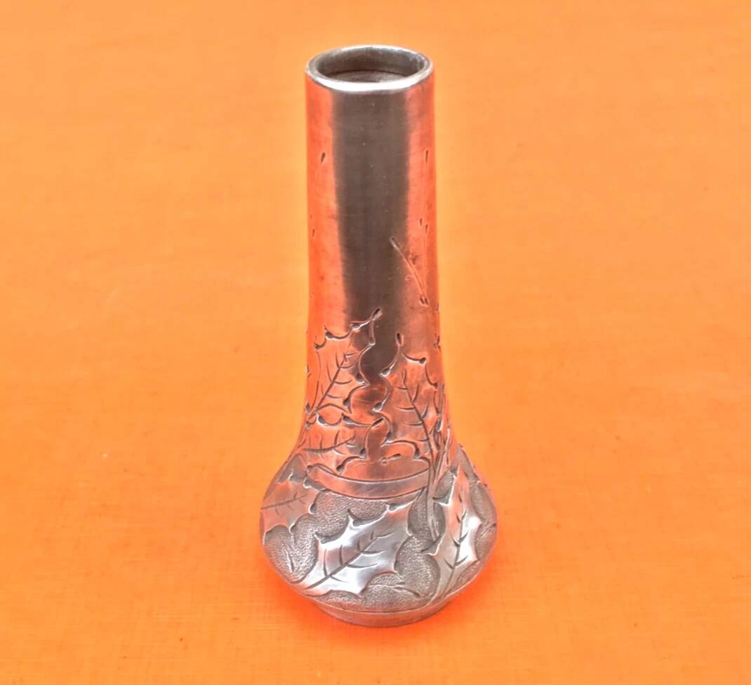 Art Nouveau soliflore vase by P. Chaumette, pewter, oak leaf decoration