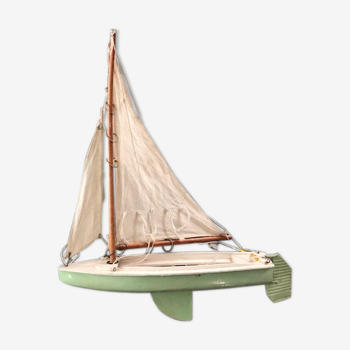 Sailing boat