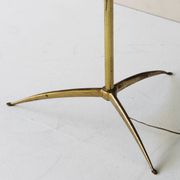 Elegant Italian floor lamp by Arredoluce