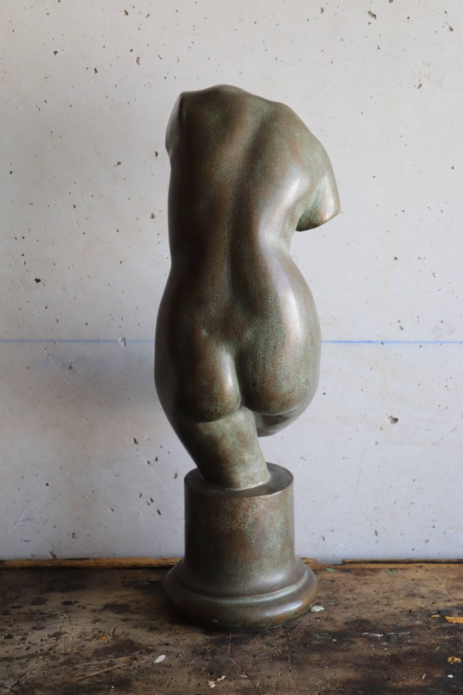 Bust statue of a woman venus