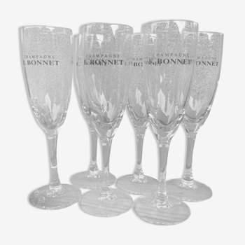 6 glasses flutes glasses with Champagne