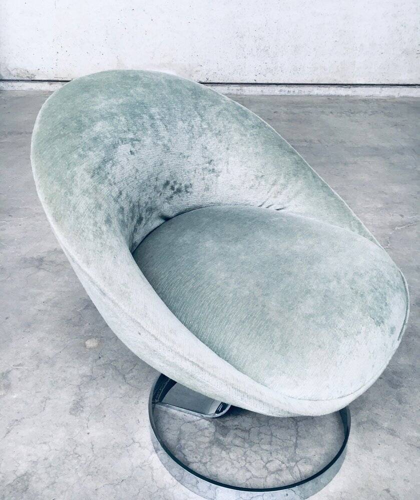 Set of Space Age Sphere Pod Lounge Chairs, France, 1960s