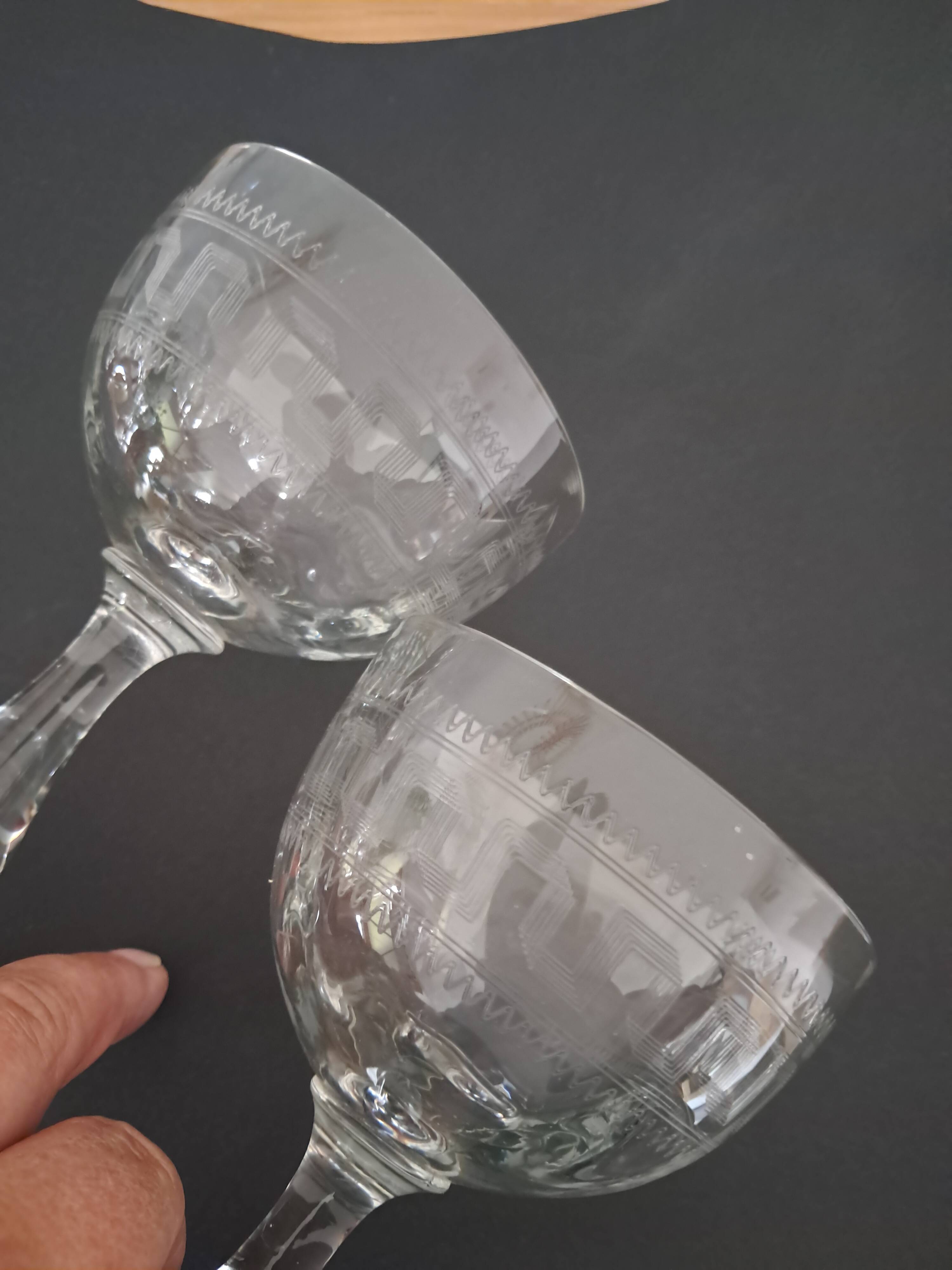 6 coupes  à champagne années 1900/1903 guilloches