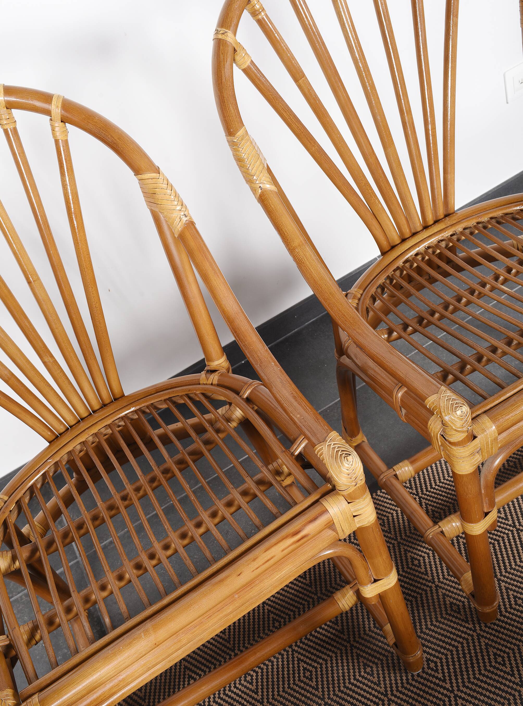 Set of 4 rattan armchairs