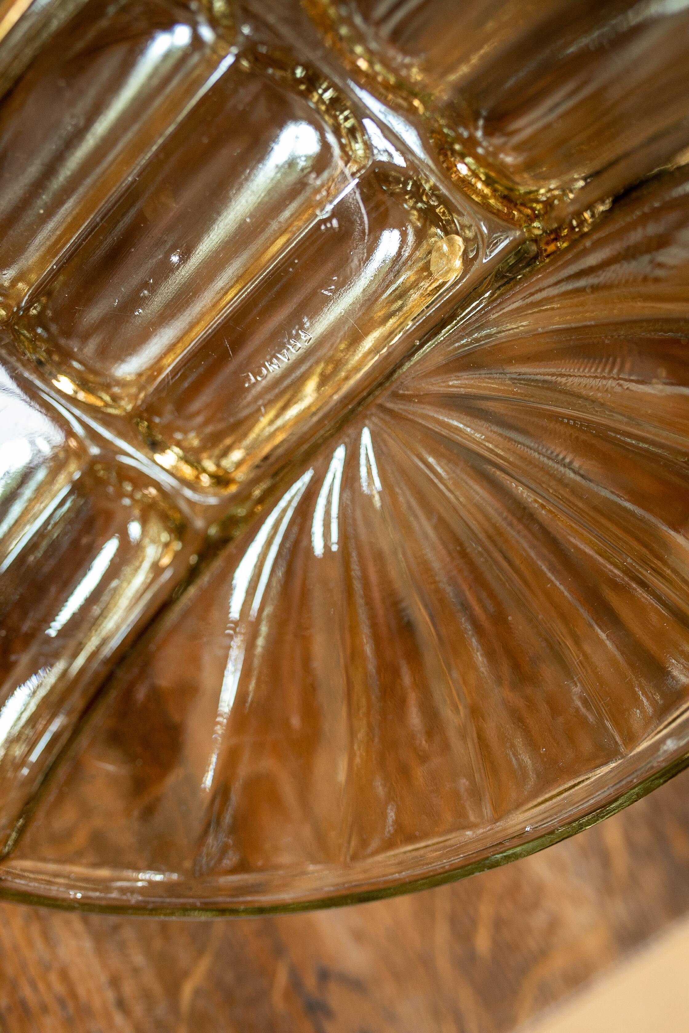 The iridescent glass dish