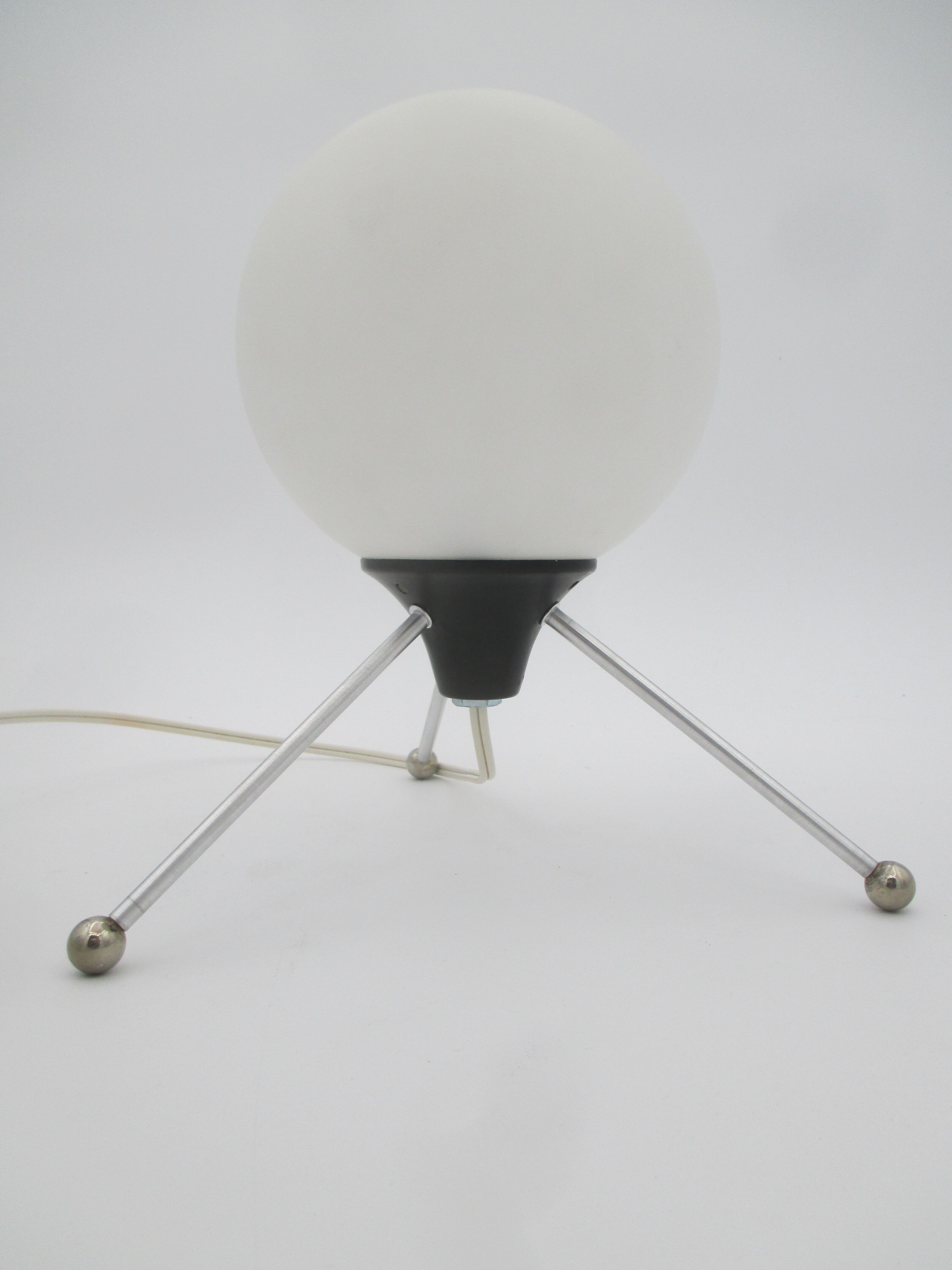 Vintage metal and opaline tripod lamp