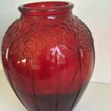 Large volute vase in pressed glass Art Deco