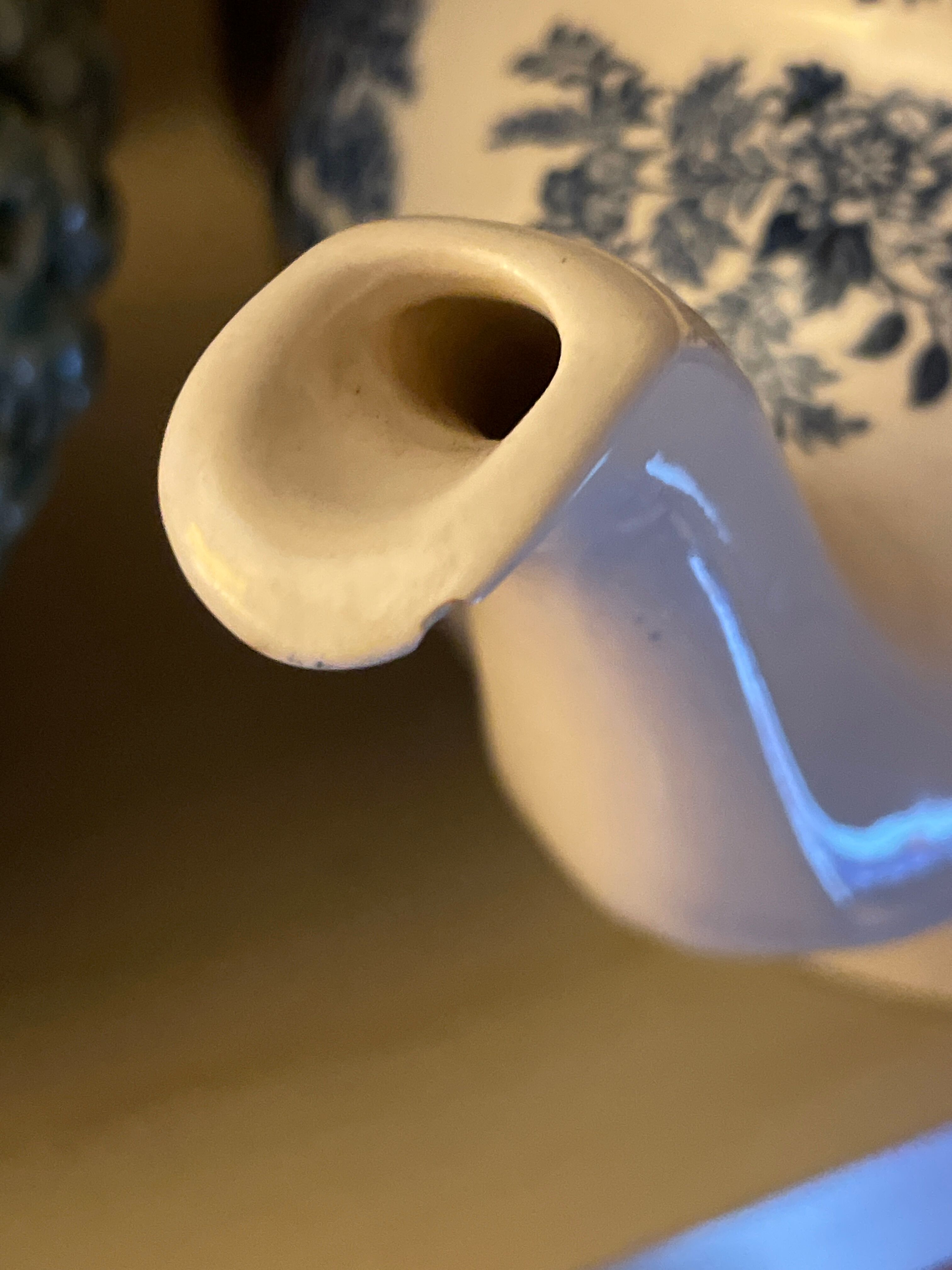 Teapot set and mill stream dish