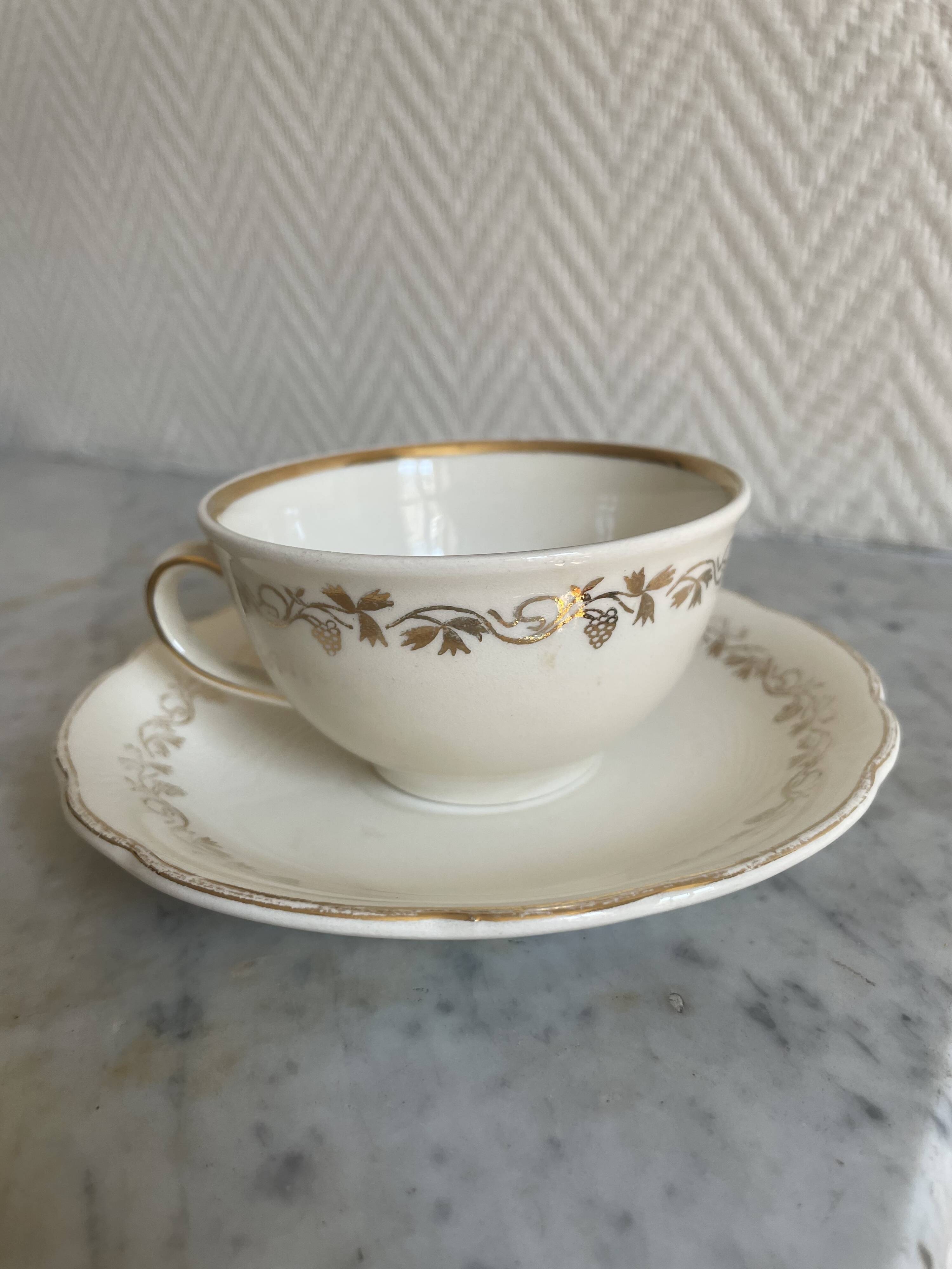 Set of six Villeroy and Boch cups