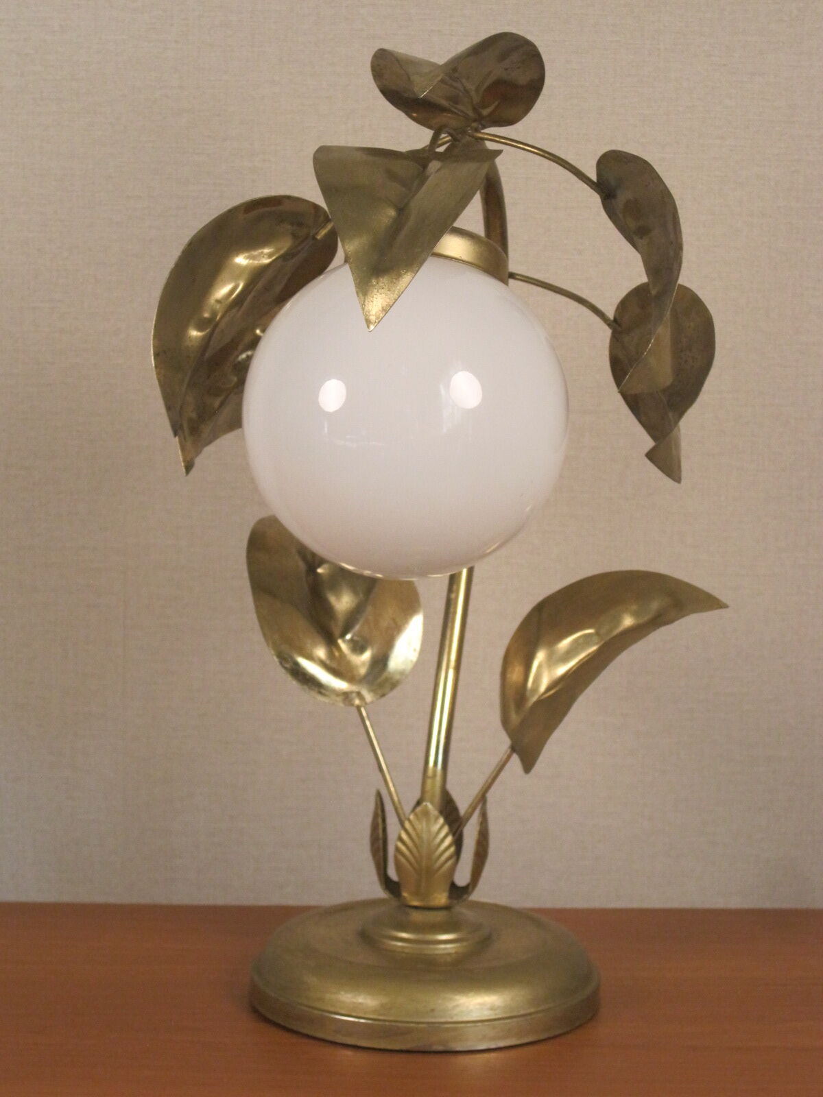 Vintage table lamp sixties Flower and Foliage in gilded metal & Globe opaline