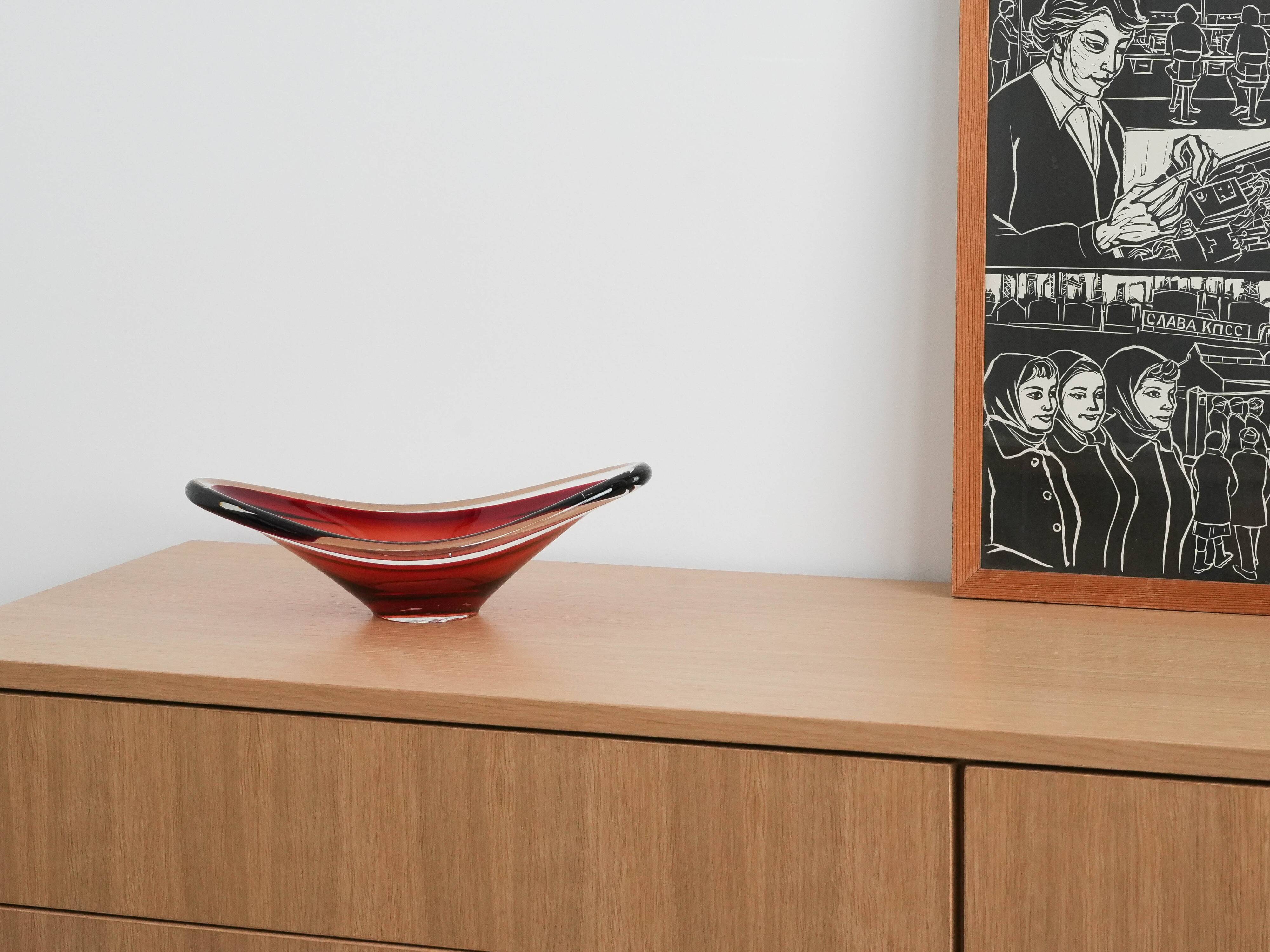 Ruby platter, Murano glass, Italian design, 1960s, made in Italy