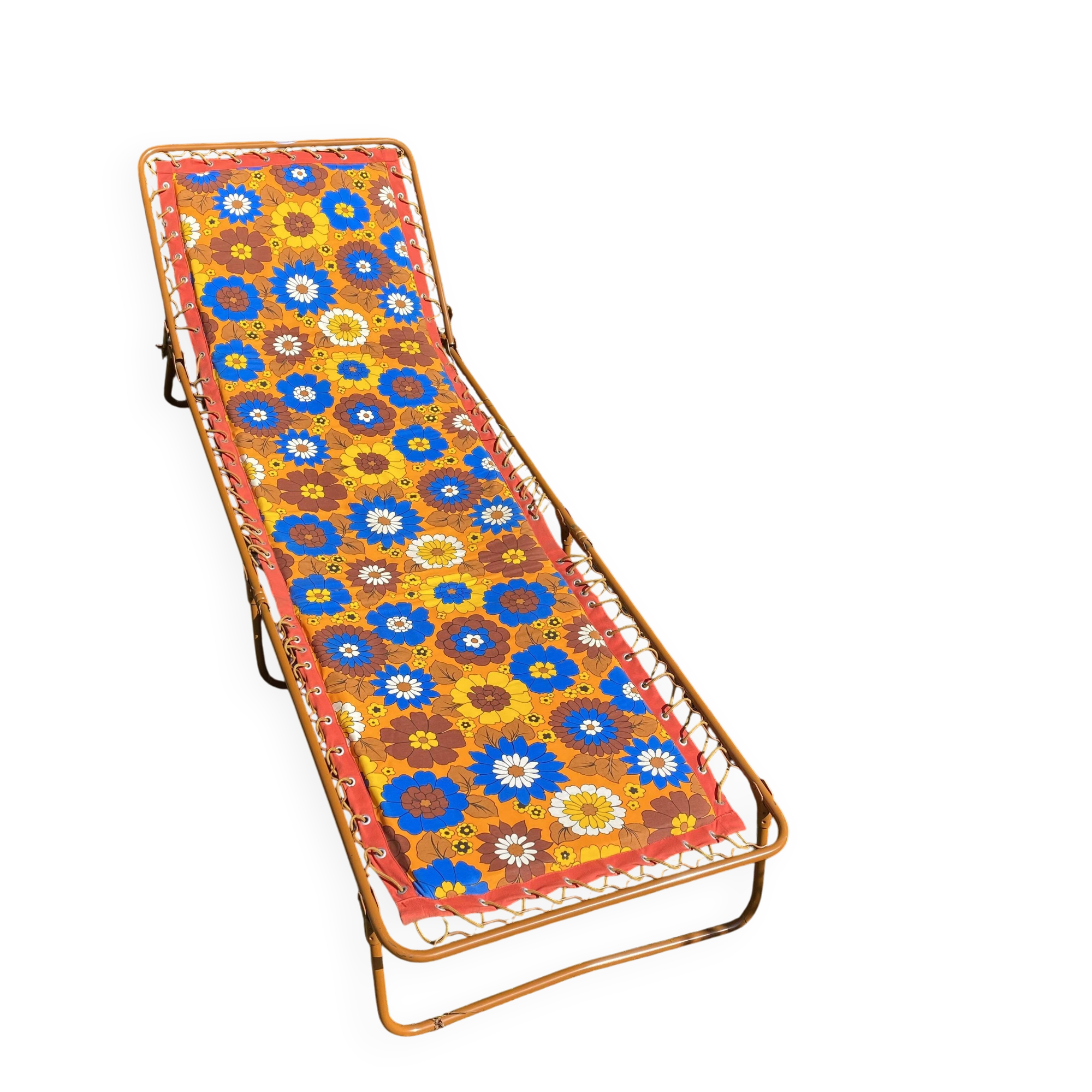 Vintage and new 70s sun lounger