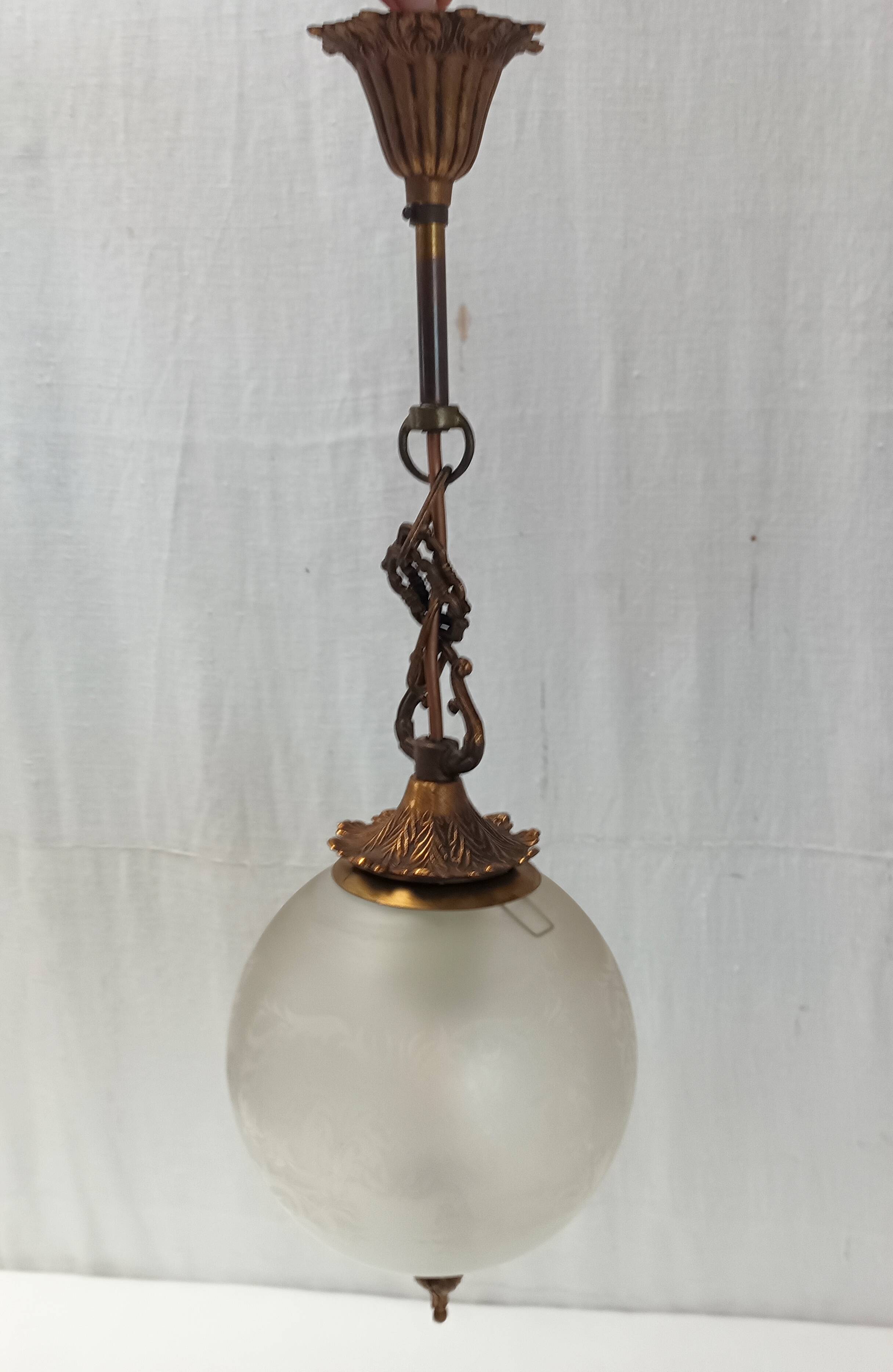 lustre ancien bronze globe gravé lanterne suspensions décoration