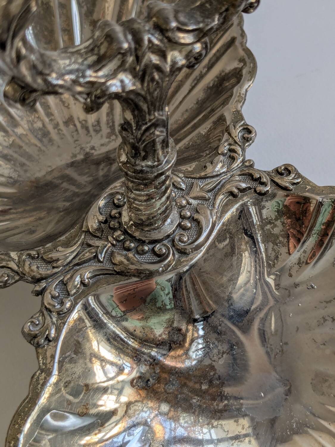 Vintage Double Shell Servant