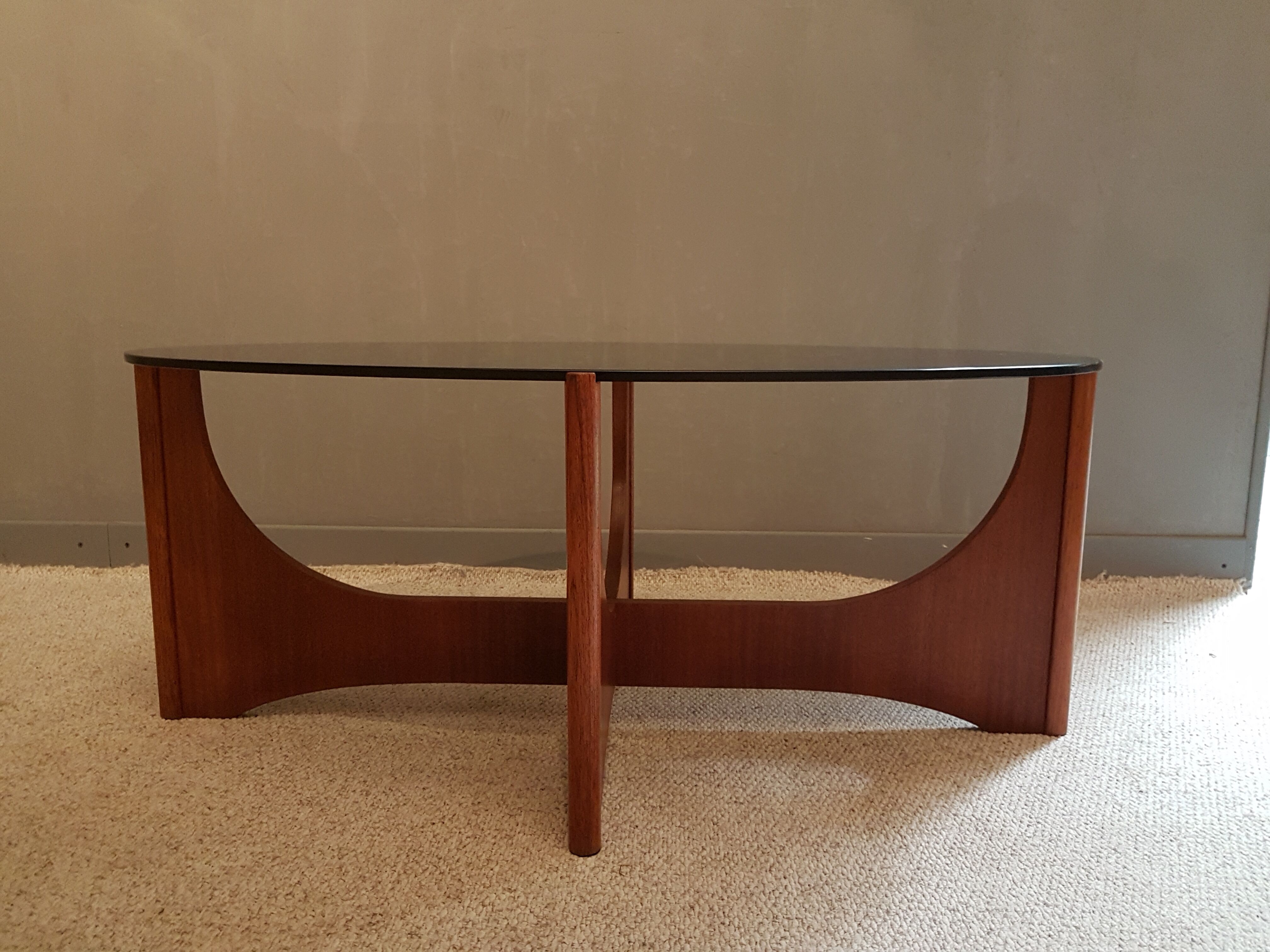 Designer coffee table Hugues Poignant 1960