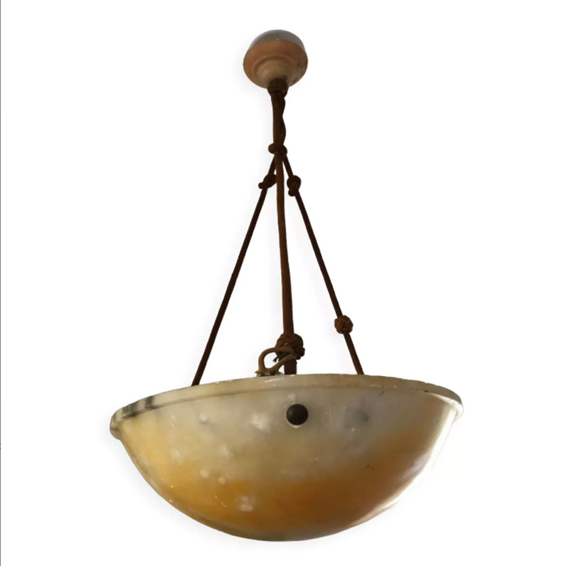 Suspension en albâtre