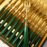 12 Dessert forks in their original box