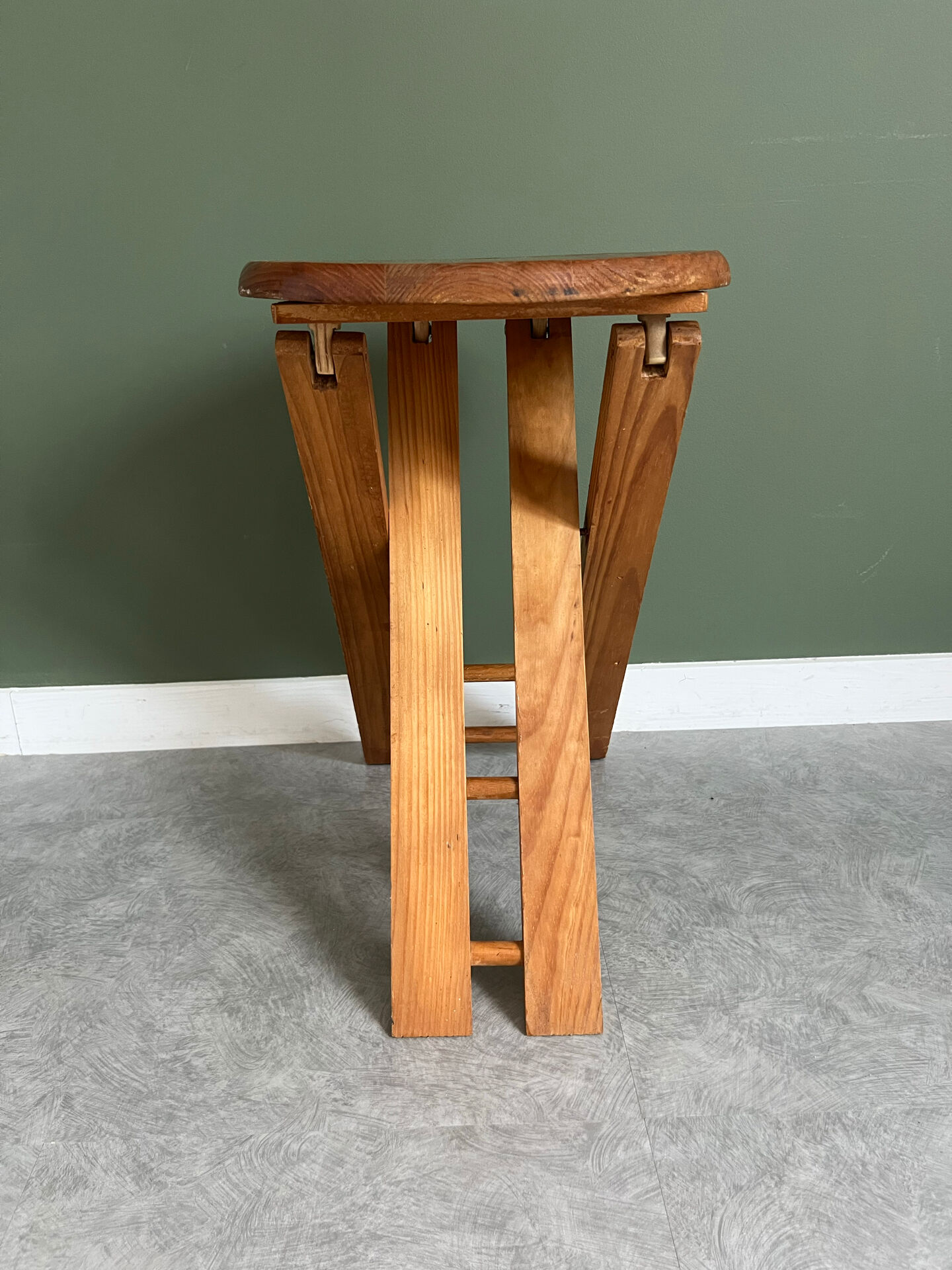 Tabouret bois Roger Tallon