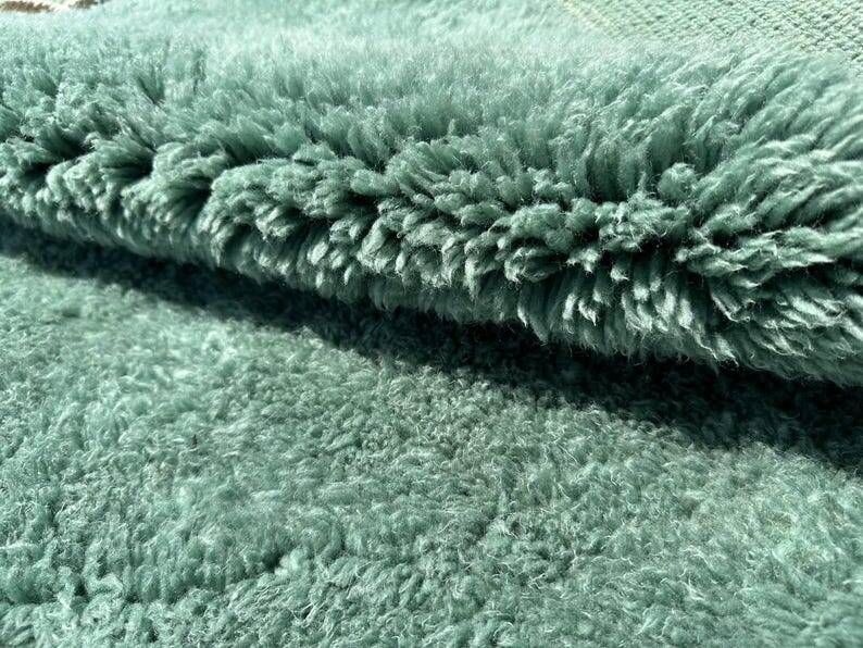 Large emerald green Mrirt Moroccan rug 300x300 cm – high-end