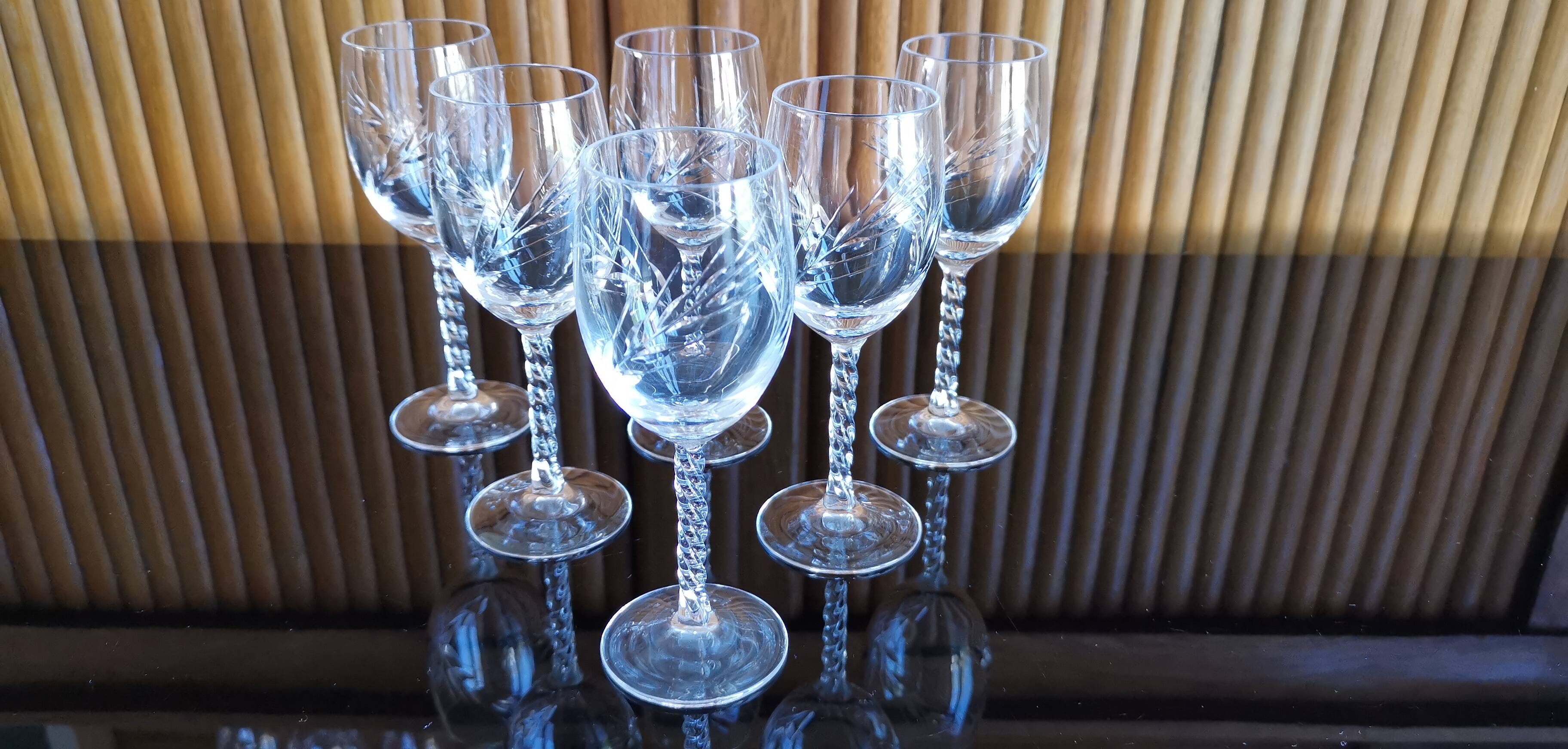Lot 6 white wine/port glasses cut crystal twisted foot spike crystal from Arques