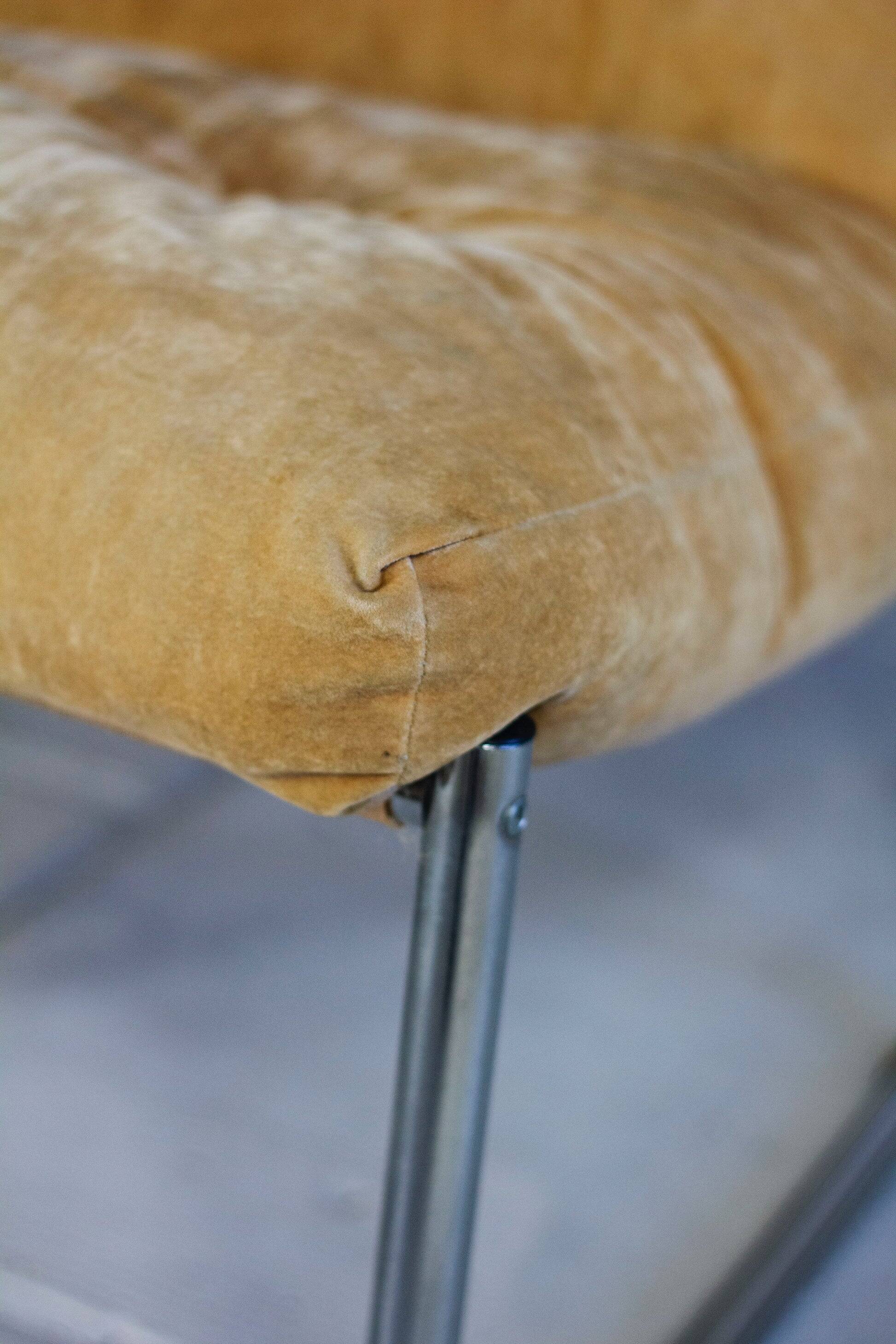 Vintage "Pixi" style armchair in velvet and chrome, 1970