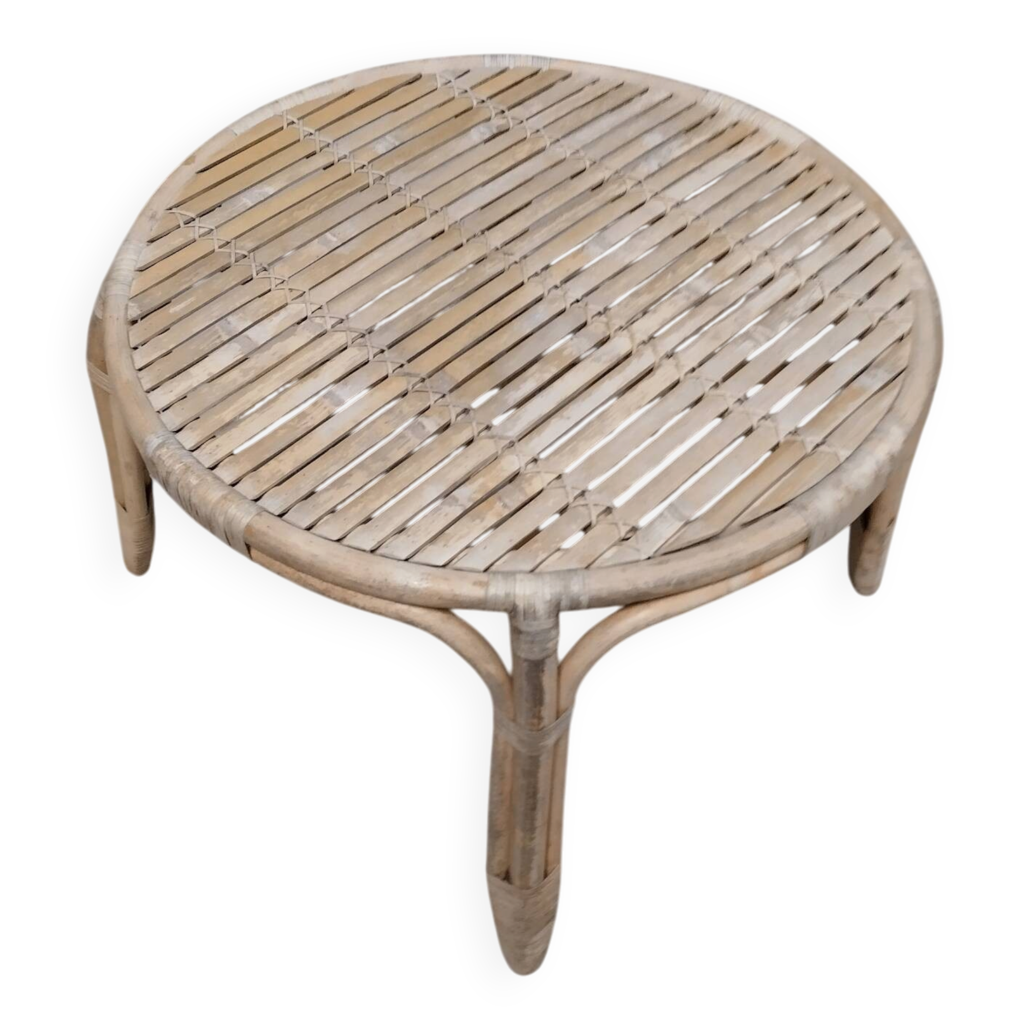 Table basse en rotin