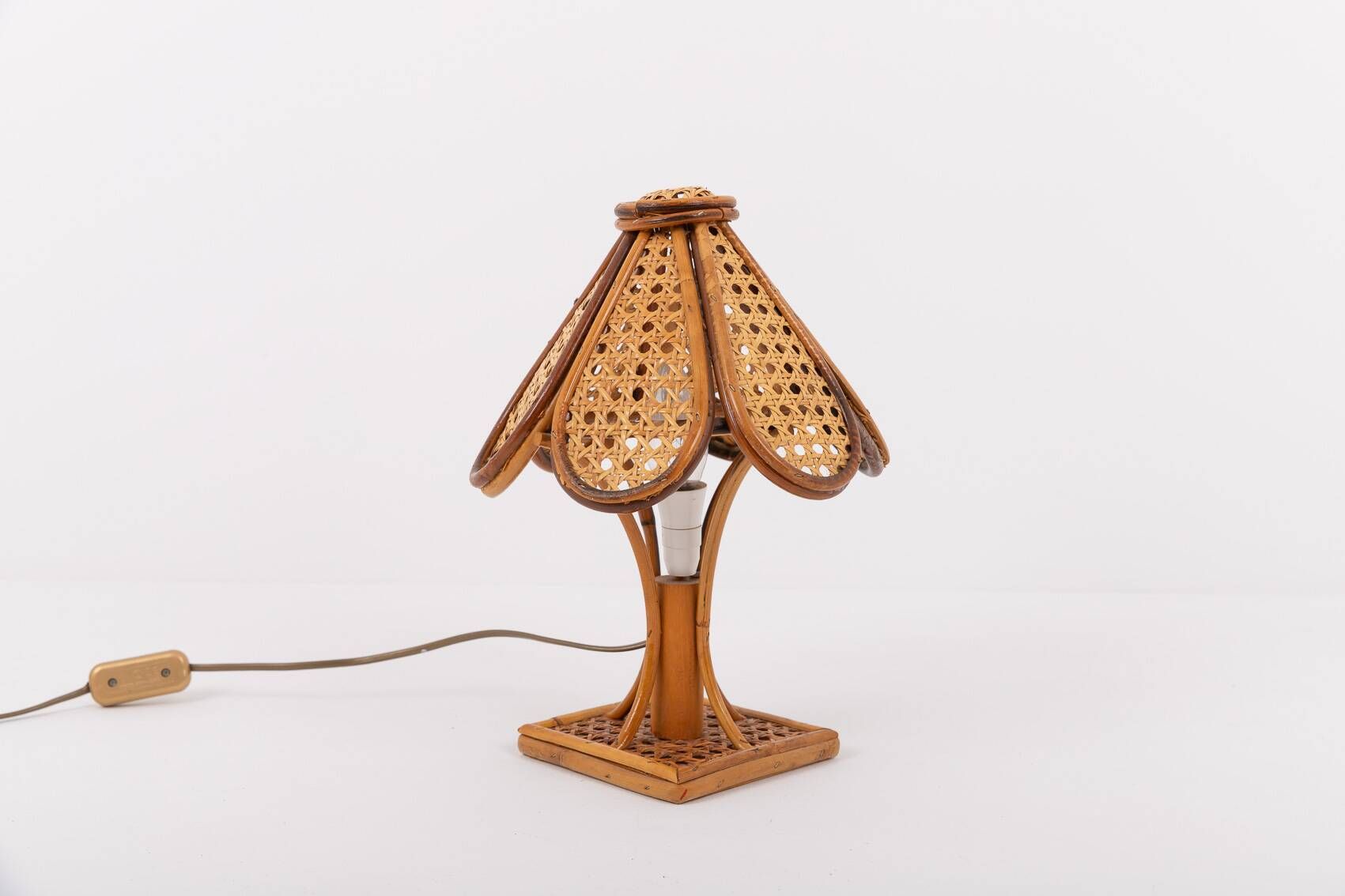 Lampe de table italienne en osier et rotin, années 1980