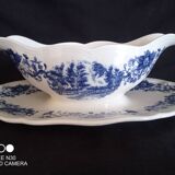 Set of a gravy boat and 2 Sarreguemines ceramic ravines, Derby model