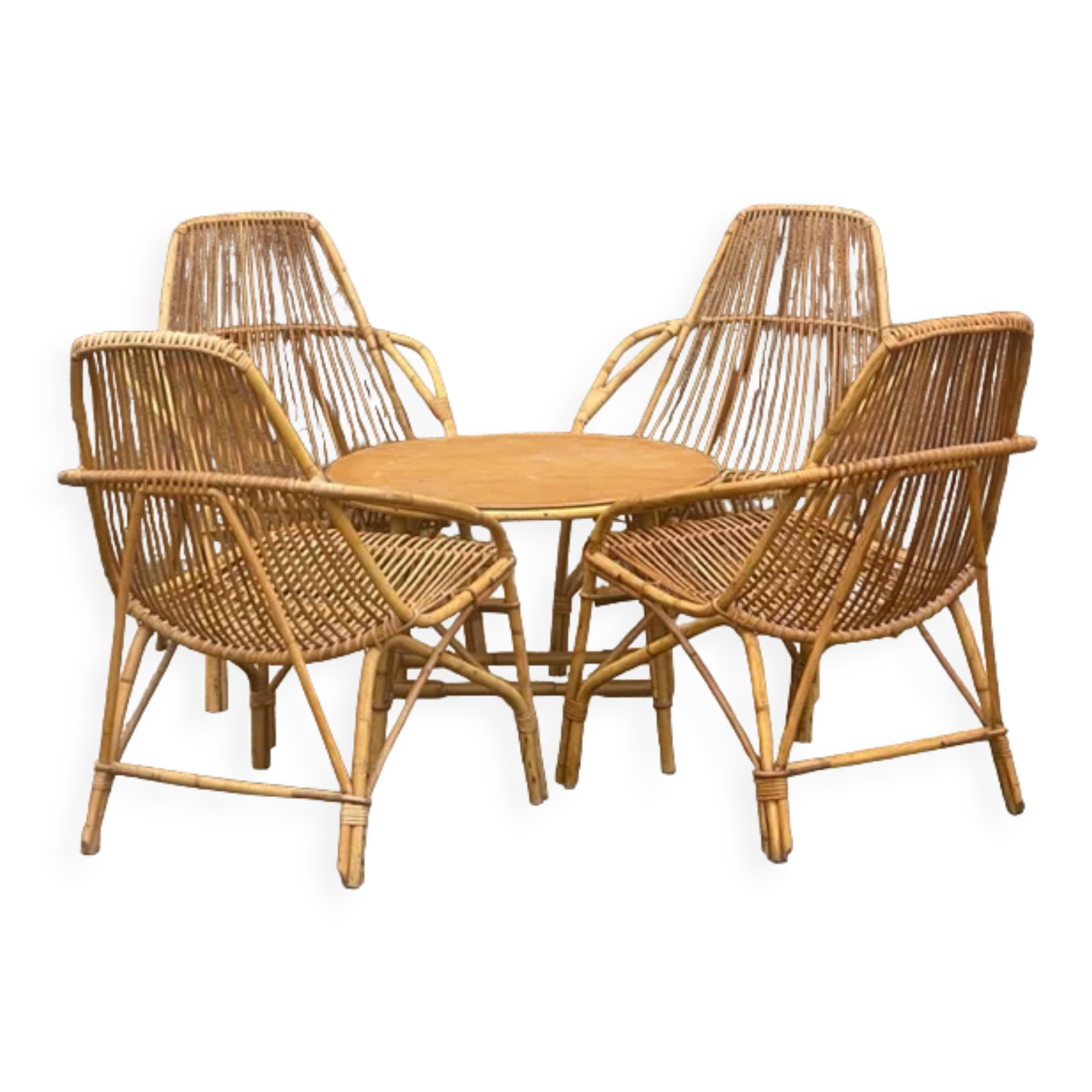 4 armchairs and 1 coffee table