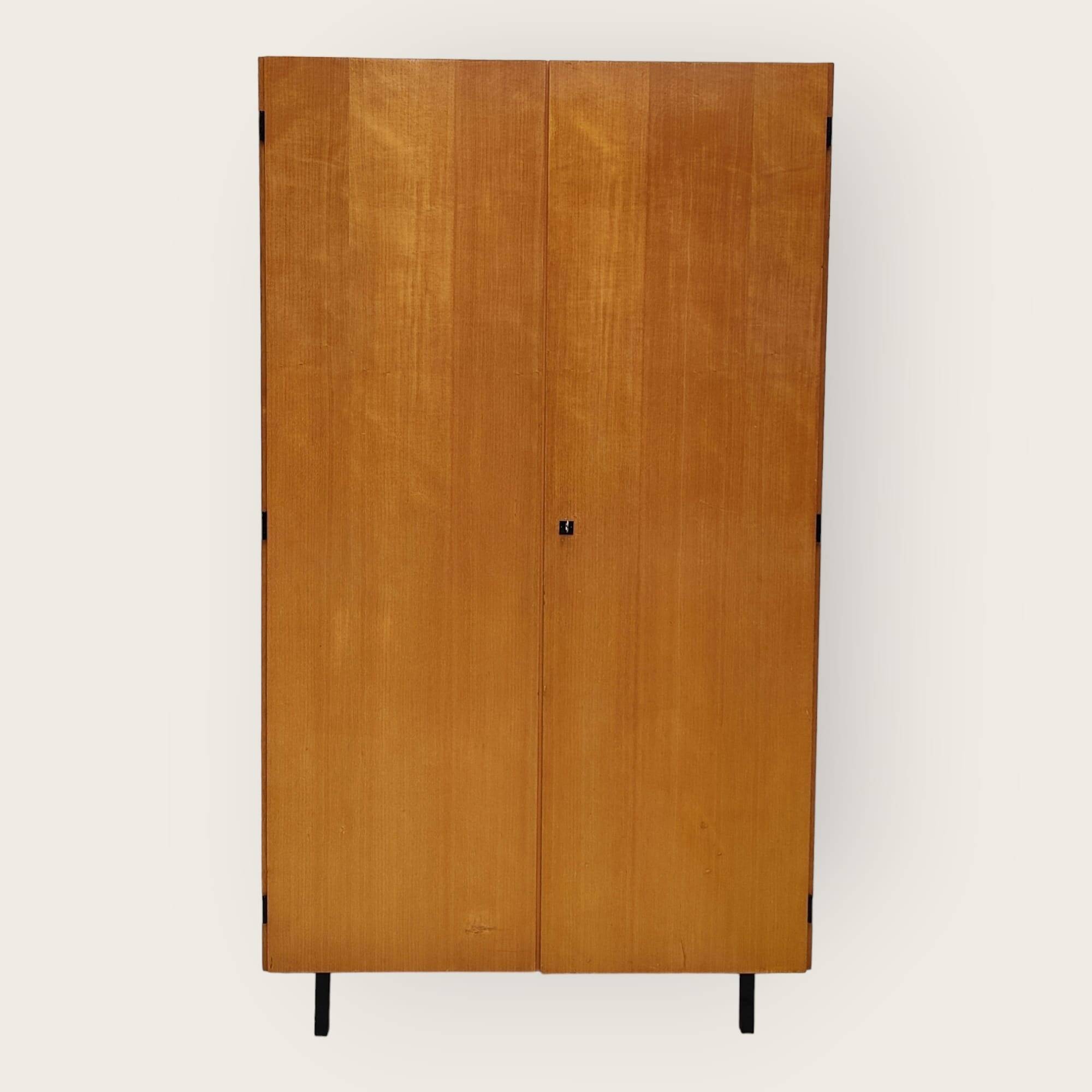 Armoire du milieu du siècle