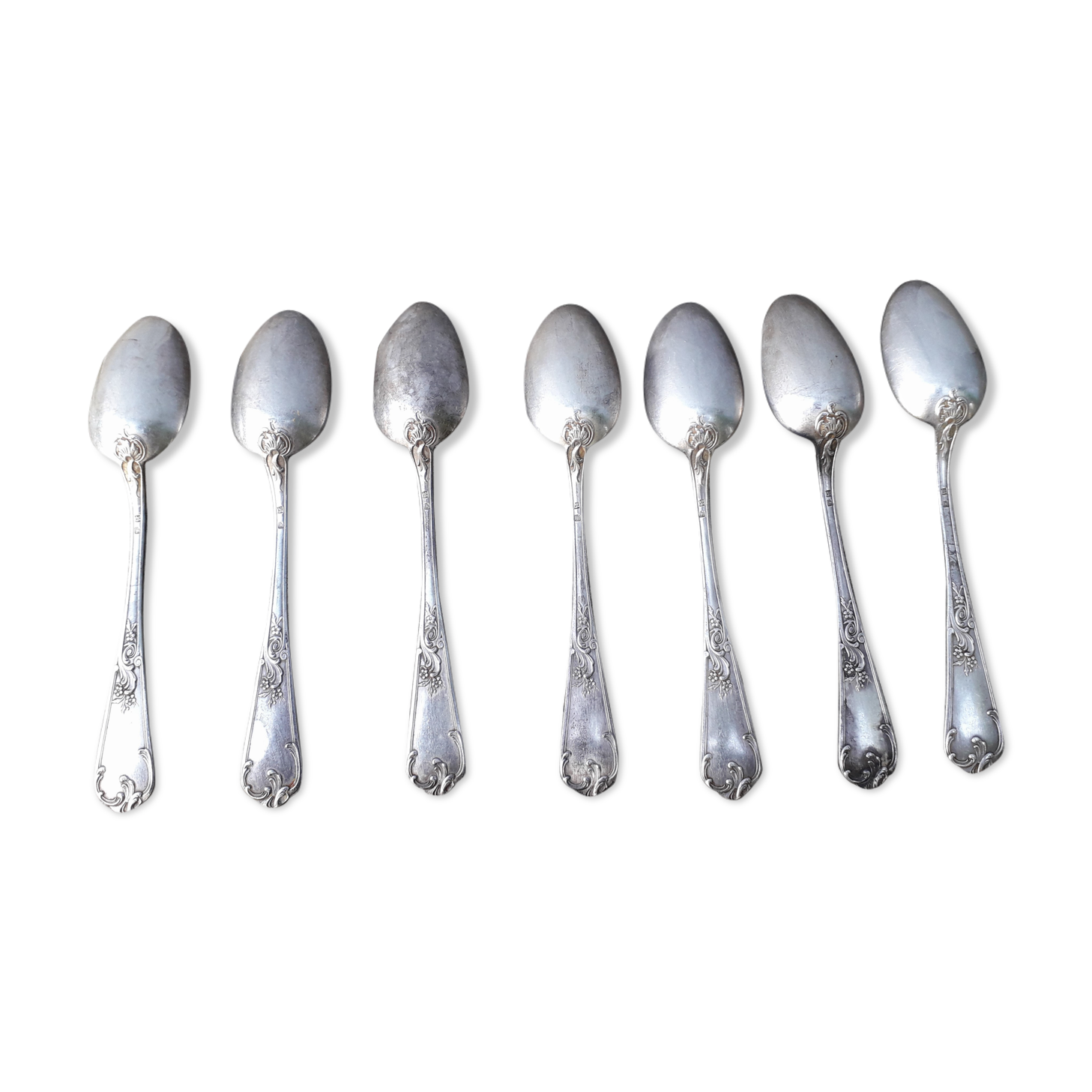Lot of 7 dessert spoons in silver plated metal