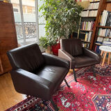 PAIRE DE FAUTEUILS 740  Design : Joseph André Motte 1957