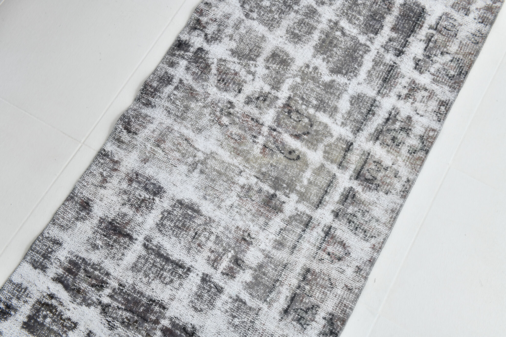 Short vintage runner rug 70x234cm