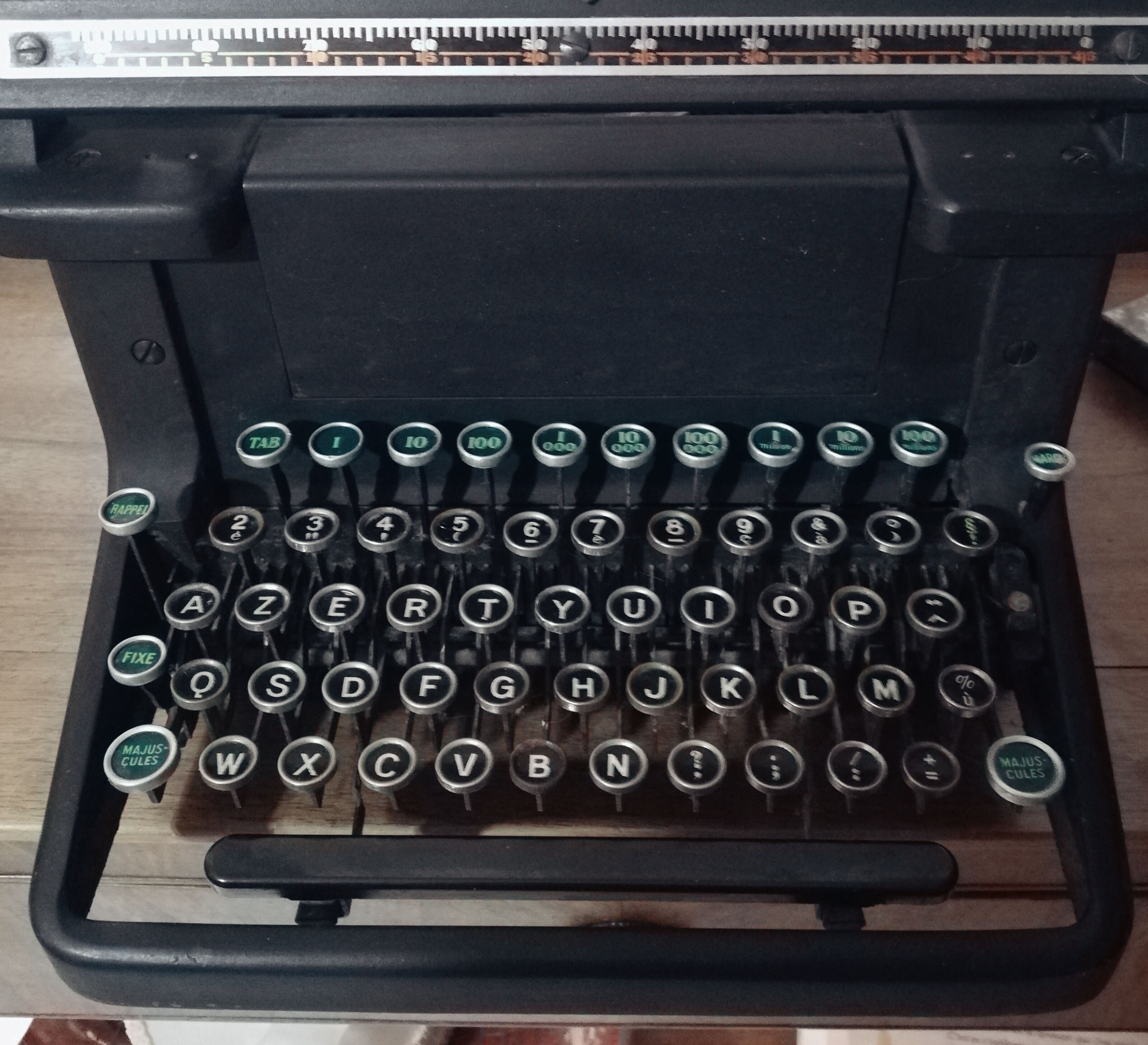 Machine à écrire Japy années 30