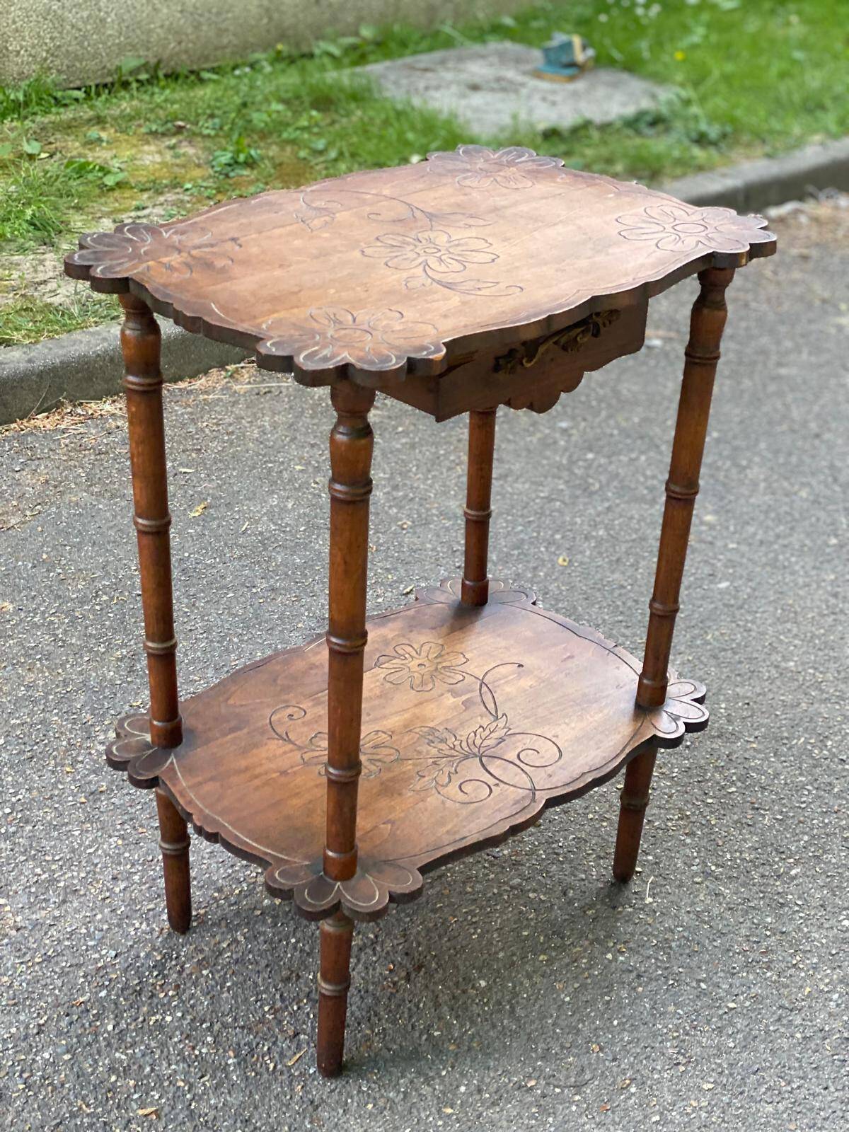1930s Art Deco solid wood side table with drawer