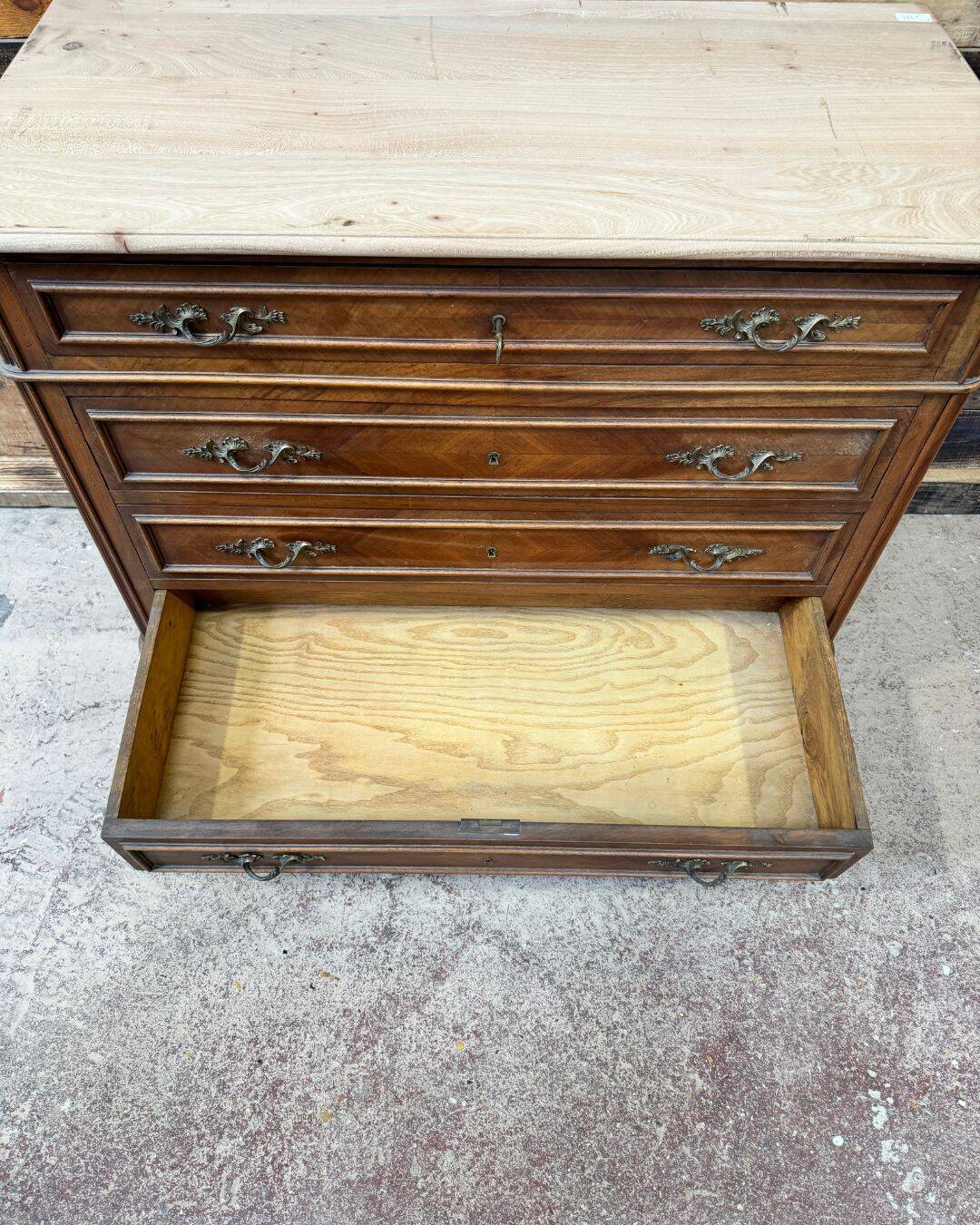 Commode de style Louis XV
