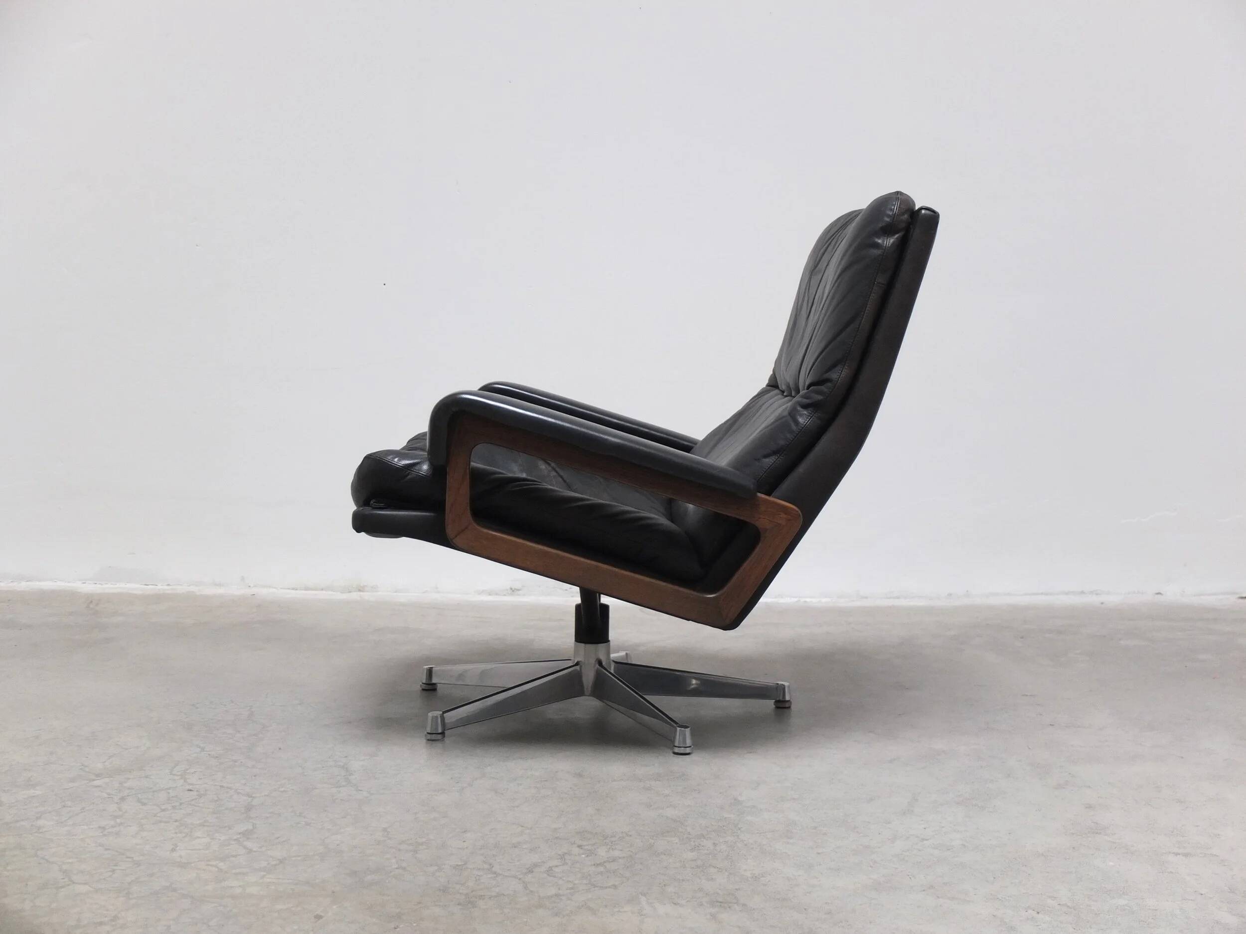 Iconic 'King' lounge chair by André Vandenbeuck for Strässle, 1960s