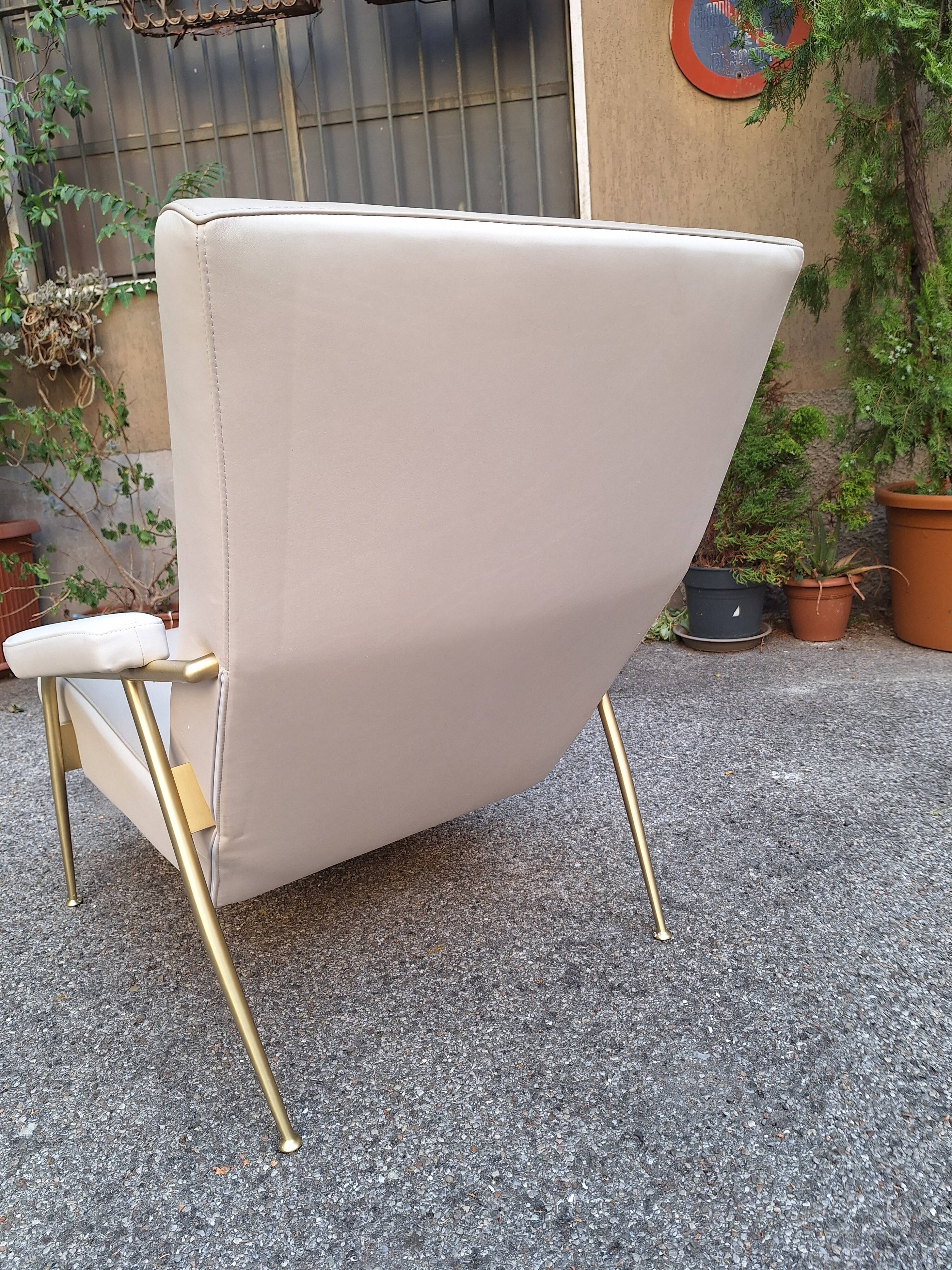 poltrona D.153.1 deza distex en cuir gio ponti pour molteni