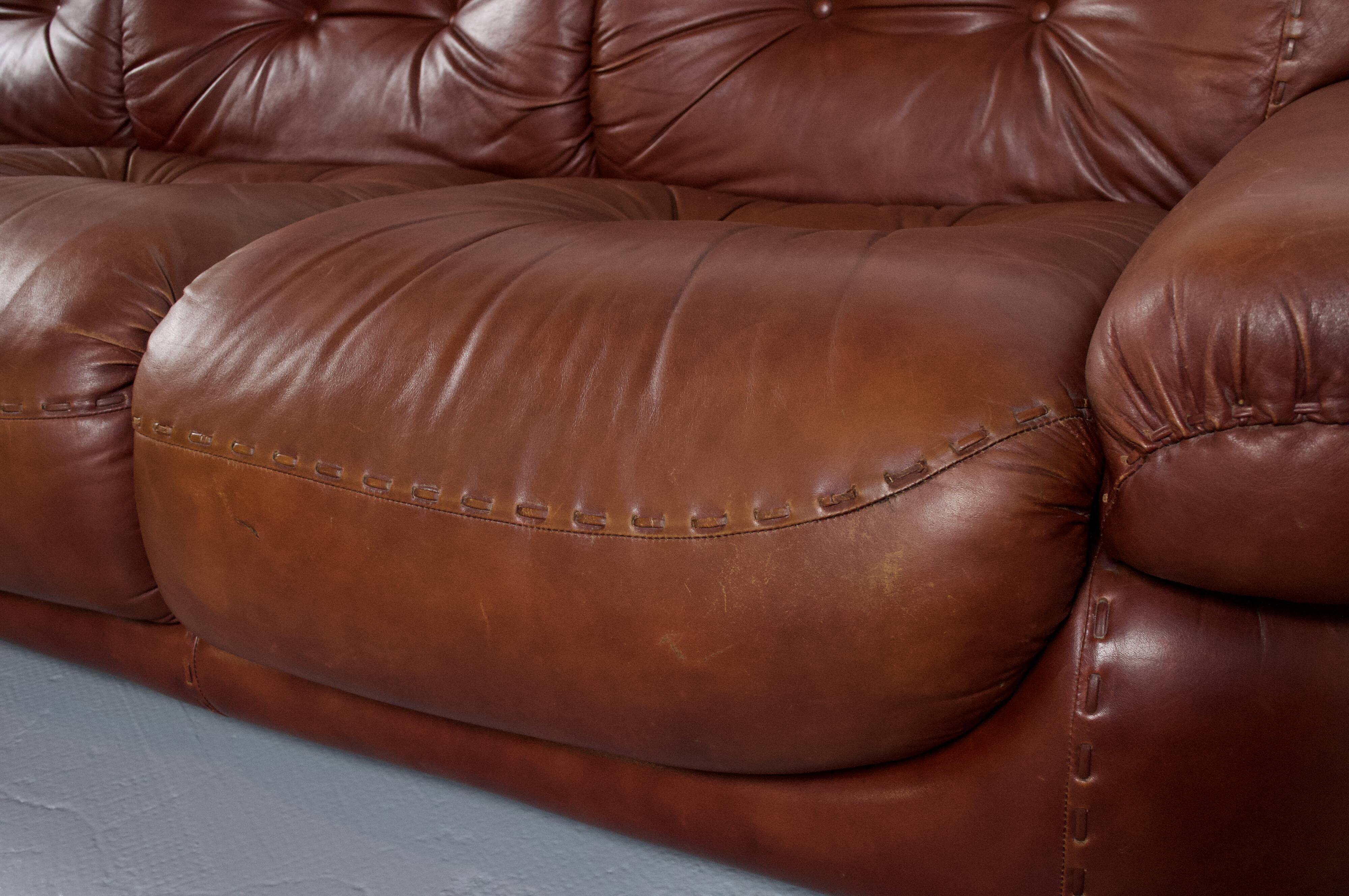 Sapporo leather sofa 1970s by Mobil Girgi publisher