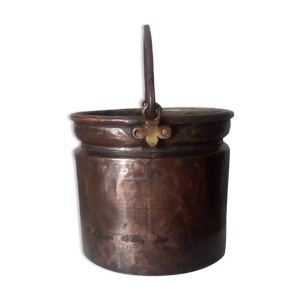 Chaudron antique en cuivre laiton