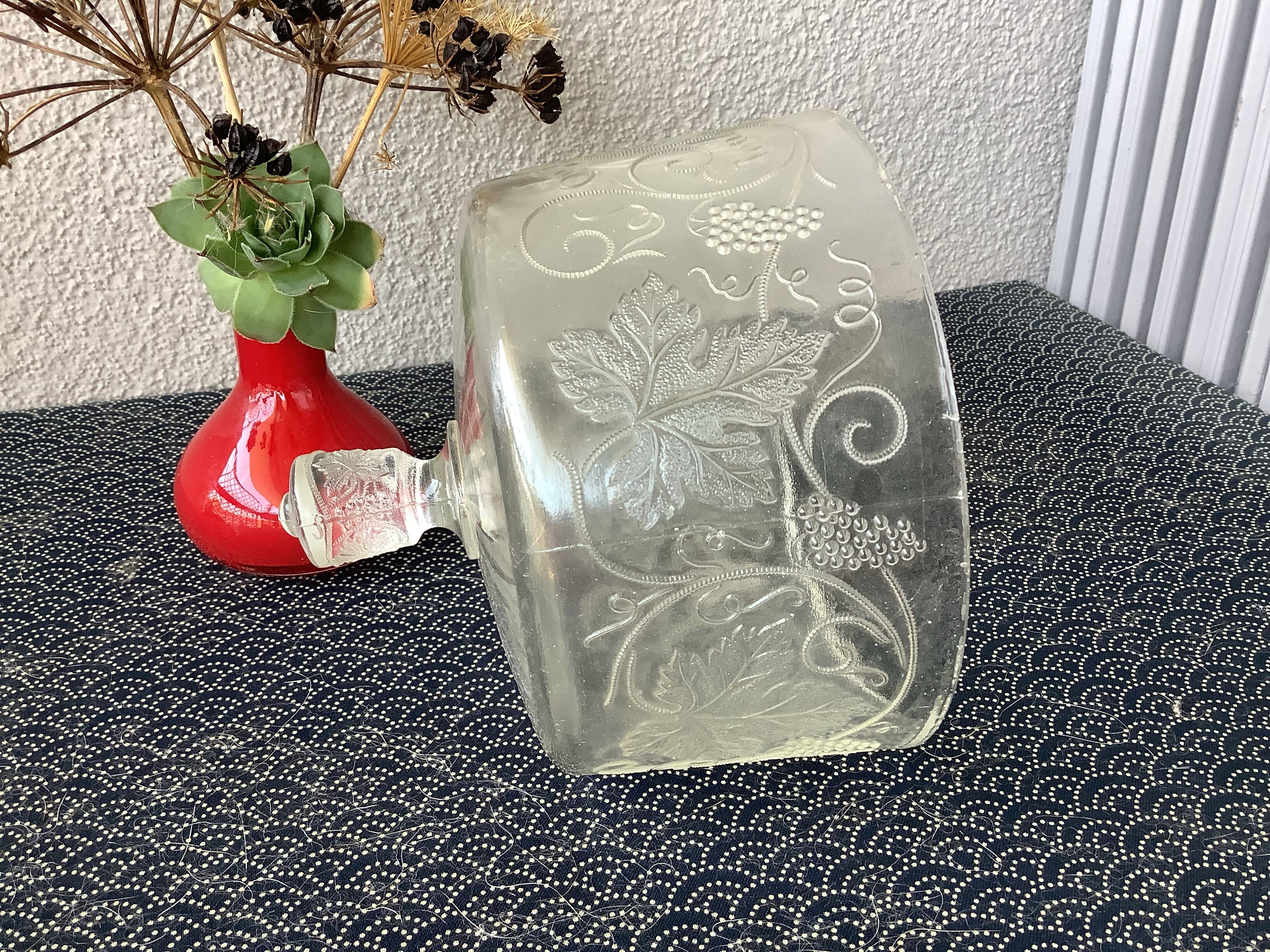 Art Deco molded glass cheese bell