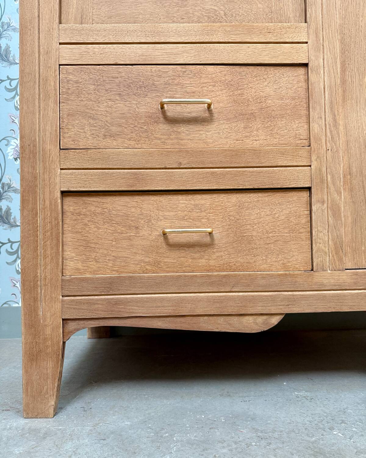 Oak wardrobe (renovated)