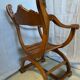 Siège, fauteuil Dagobert curule en noyer sculpté style Renaissance