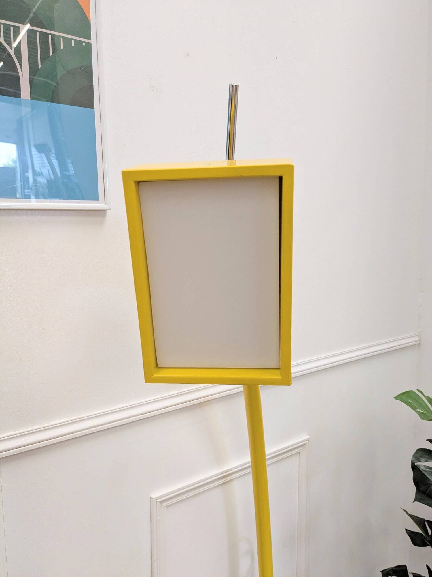 Memphis floor lamp