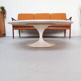 Tulip coffee table by Eero Saarinen for Knoll International